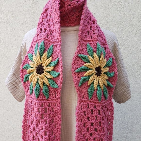 Vintage Pink Handknit Crochet Sunflower Pocket Mitten Scarf - Picture 4 of 5